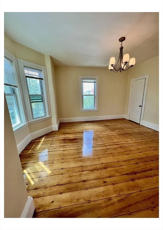 3 bed, 1 bath apartment for rent at 22 Anita Ter Unit 3, Roxbury — photo 3 of 11