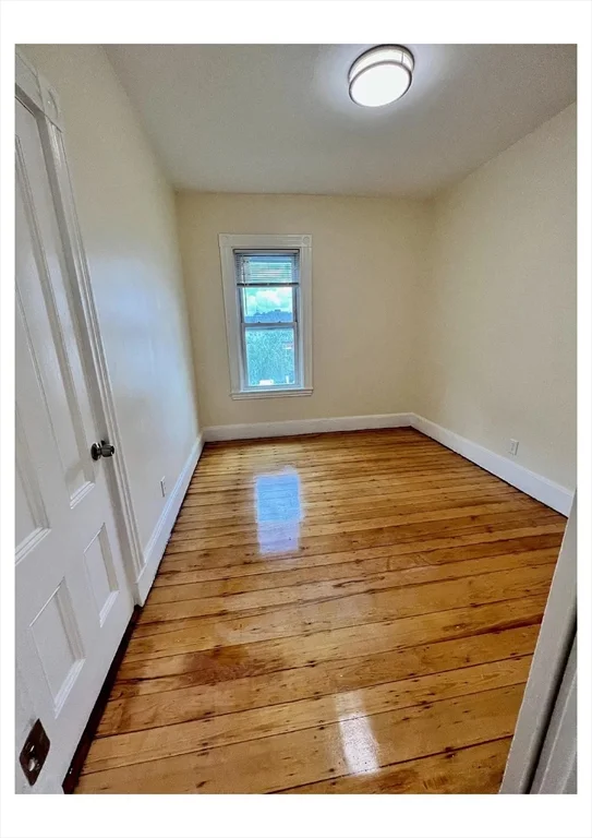 3 bed, 1 bath apartment for rent at 22 Anita Ter Unit 3, Roxbury — photo 10 of 11