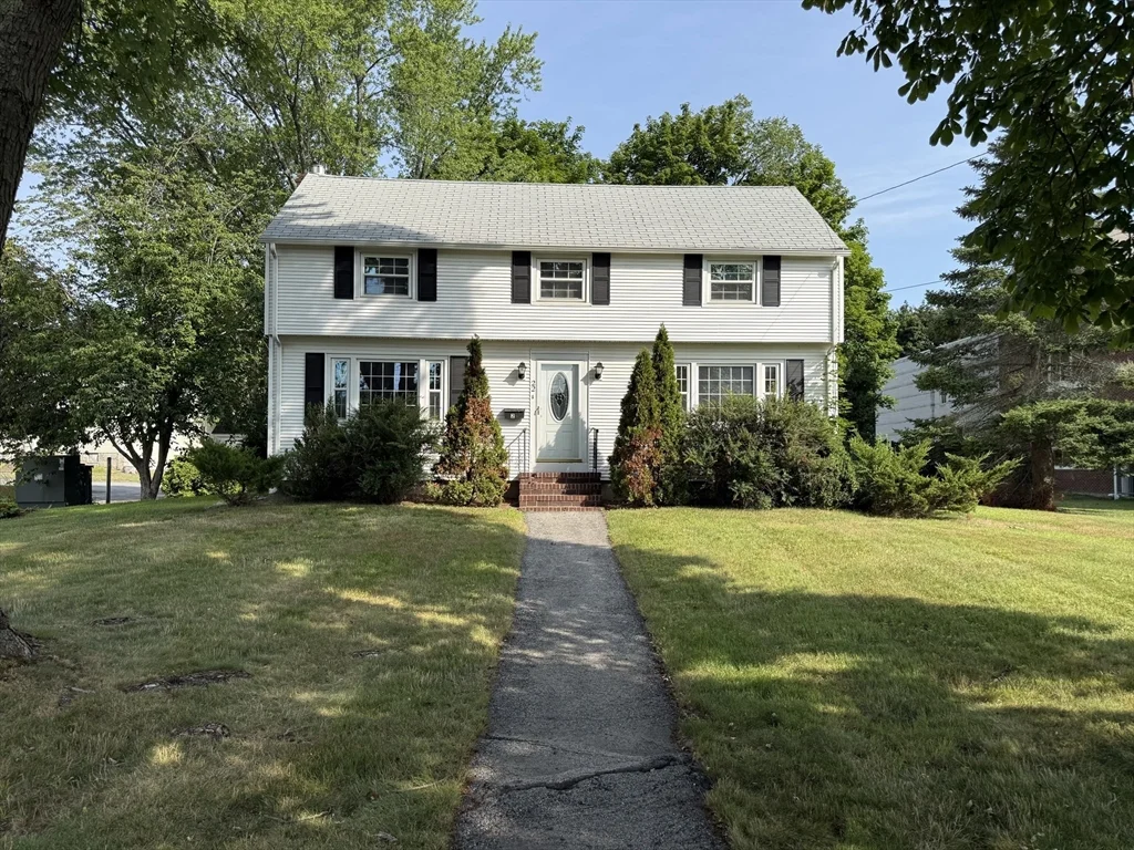 3 bed, 1 bath apartment for rent at 22 Arlington St, Dracut — photo 1 of 17