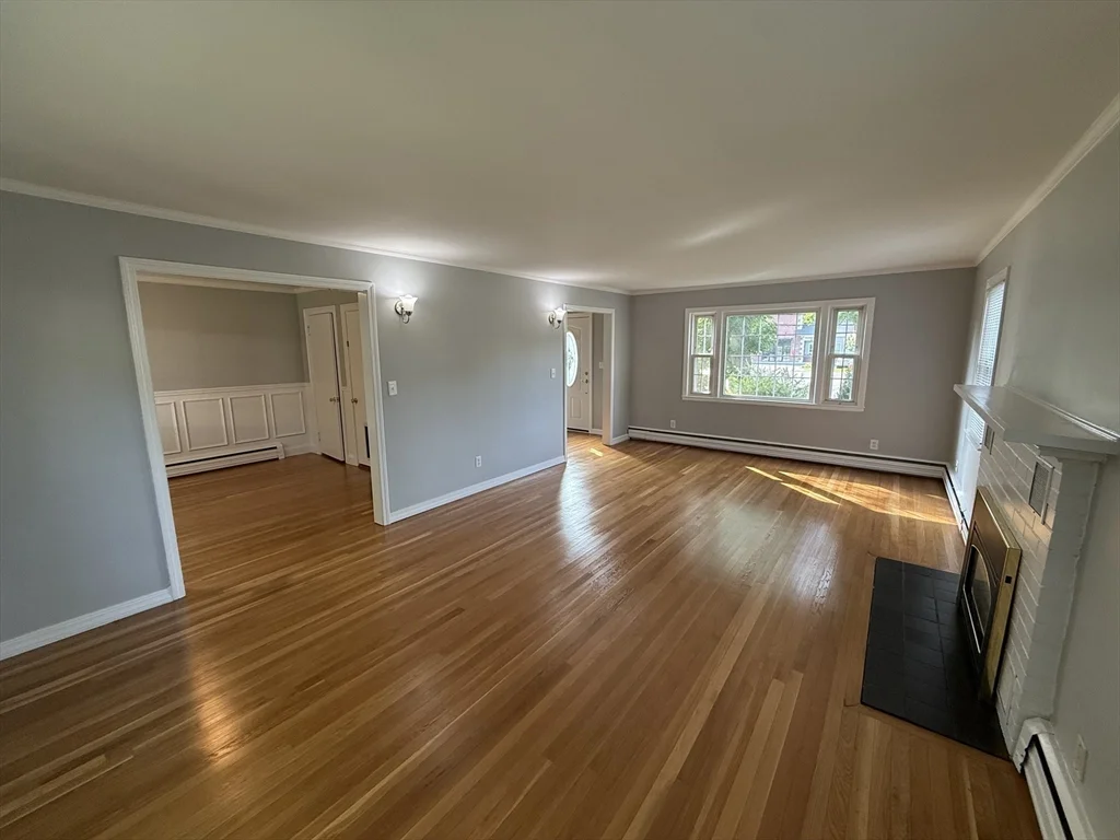 3 bed, 1 bath apartment for rent at 22 Arlington St, Dracut — photo 7 of 17