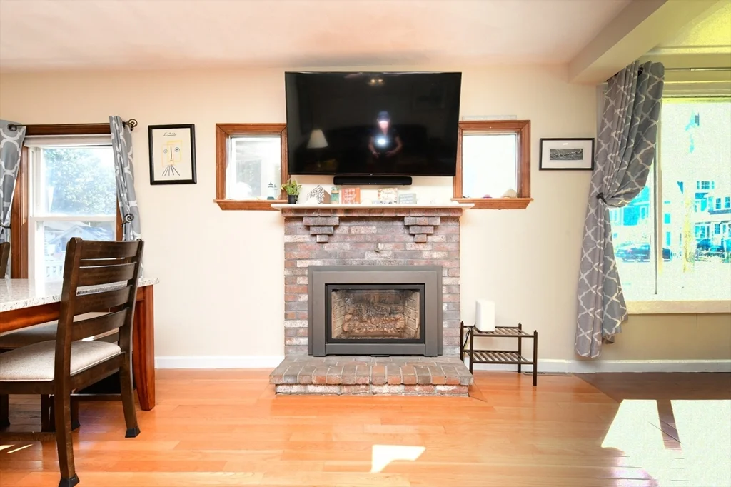3 bed, 2 bath apartment for rent at 22 Ash St, Parkwood Beach — photo 11 of 42