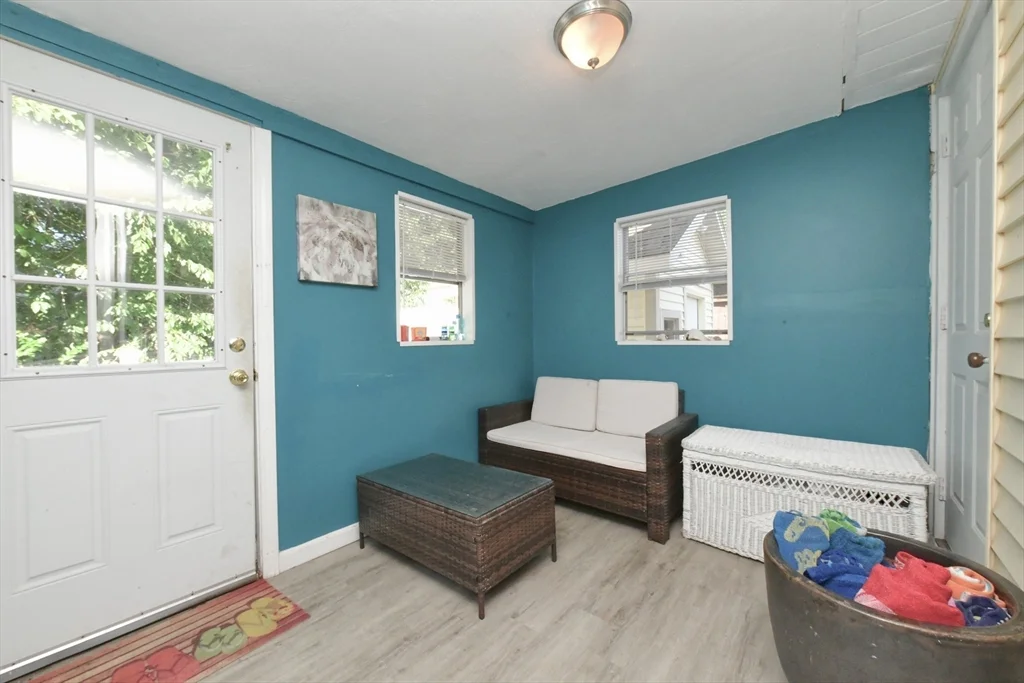 3 bed, 2 bath apartment for rent at 22 Ash St, Parkwood Beach — photo 18 of 42