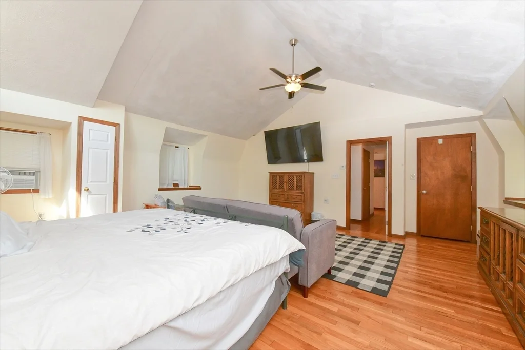 3 bed, 2 bath apartment for rent at 22 Ash St, Parkwood Beach — photo 36 of 42