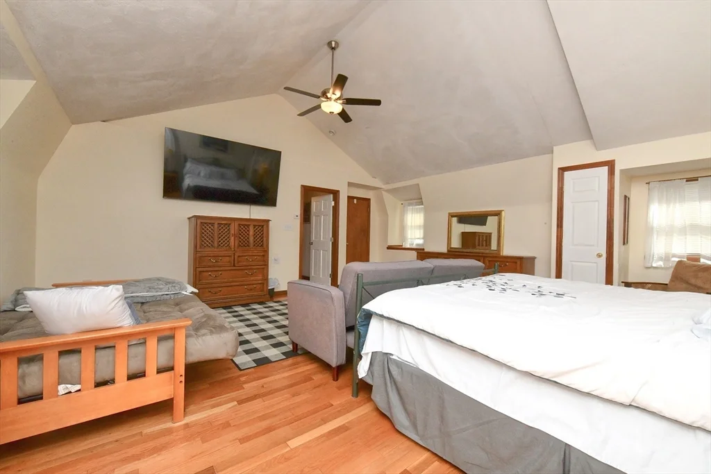 3 bed, 2 bath apartment for rent at 22 Ash St, Parkwood Beach — photo 35 of 42