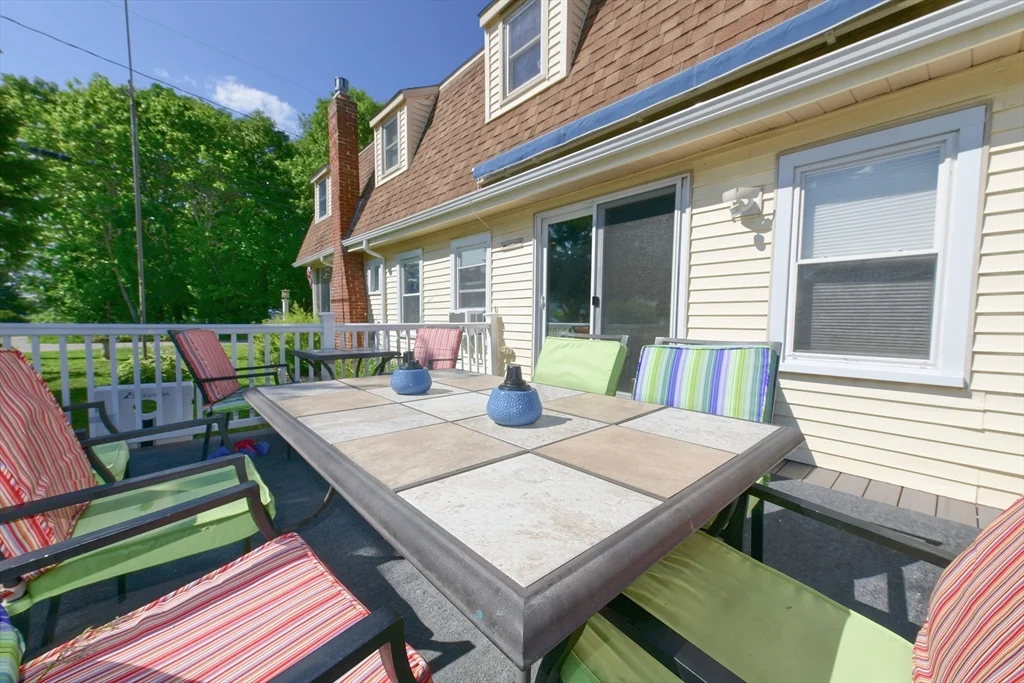 3 bed, 2 bath apartment for rent at 22 Ash St, Parkwood Beach — photo 6 of 42