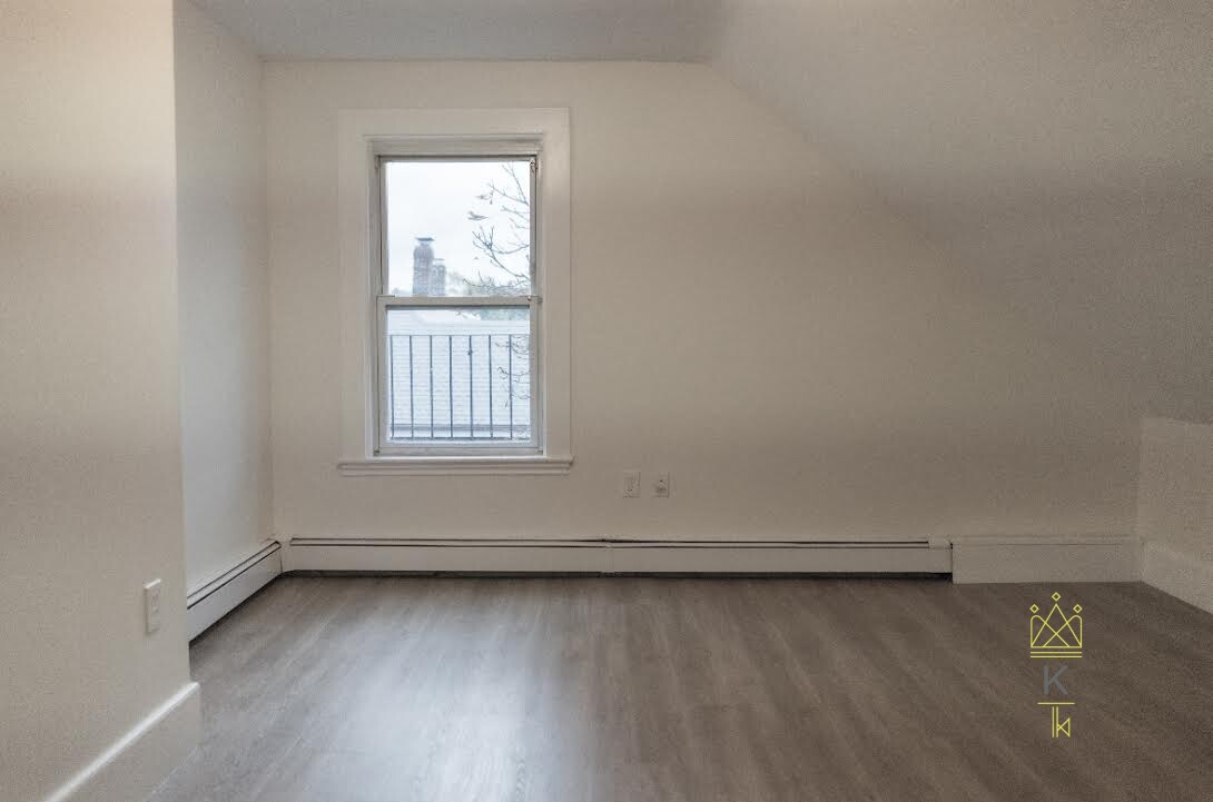 7 bed, 3 bath apartment for rent at 22 Ashford St Unit 1, Allston — photo 16 of 25