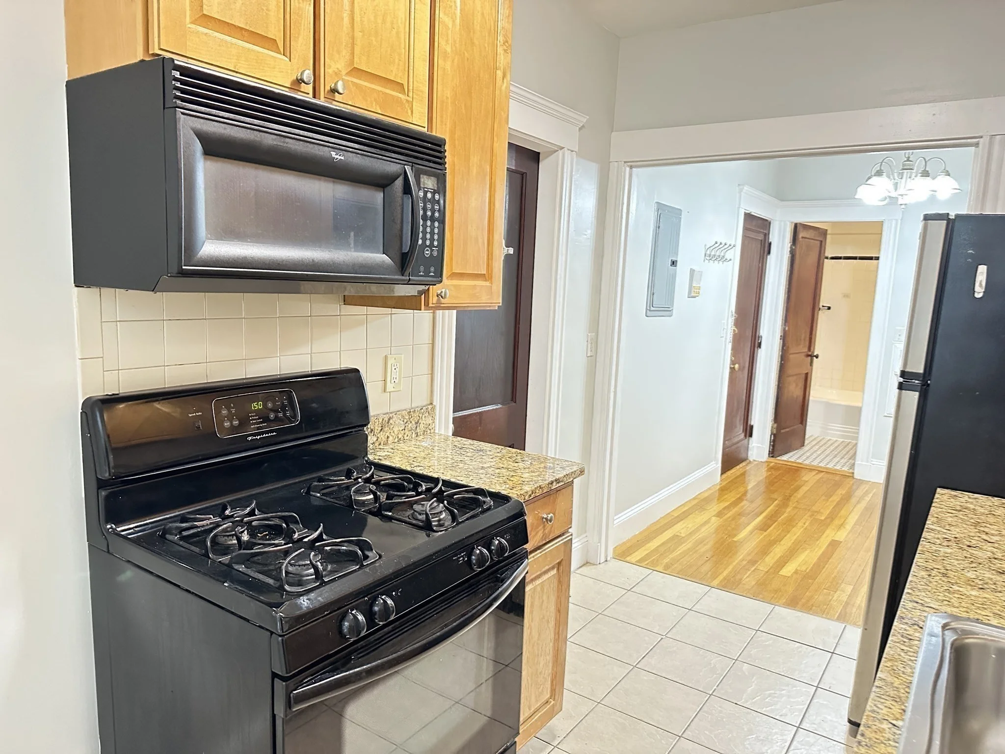 1 bed, 1 bath apartment for rent at 22 Atlantic Unit 7, Lynn — photo 5 of 20