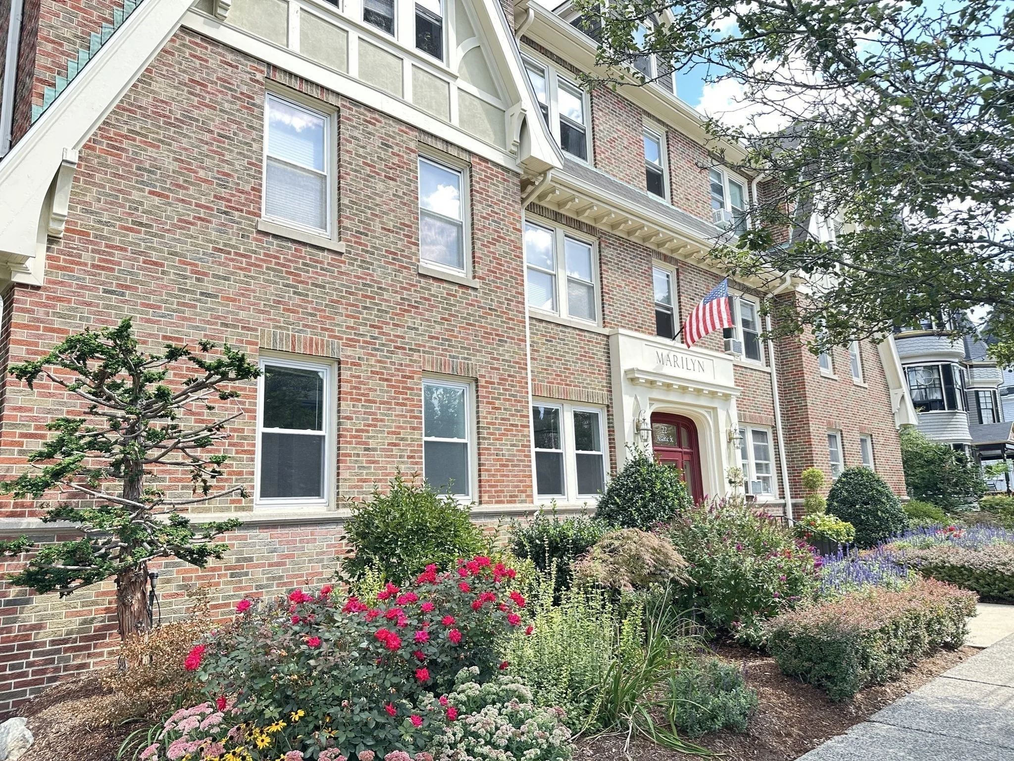 1 bed, 1 bath apartment for rent at 22 Atlantic Unit 7, Lynn — photo 2 of 20