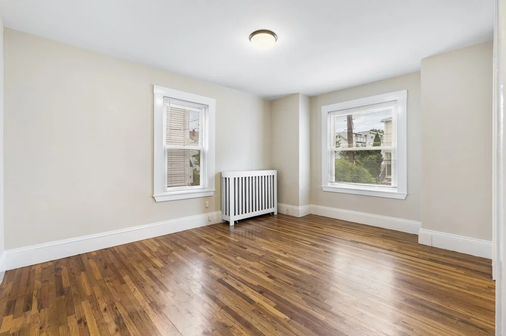 3 bed, 1 bath apartment for rent at 22 Auburn St Unit 1, Malden — photo 4 of 14