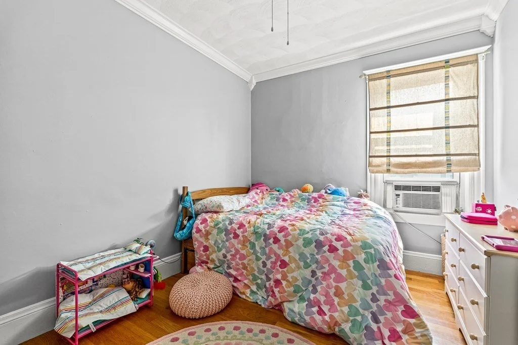 4 bed, 1 bath apartment for rent at 22 Auburn St Unit 3, Malden — photo 9 of 22