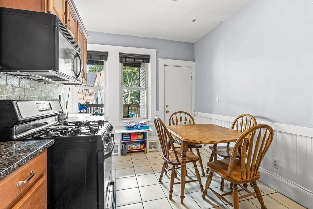 4 bed, 1 bath apartment for rent at 22 Auburn St Unit 3, Malden — photo 18 of 22