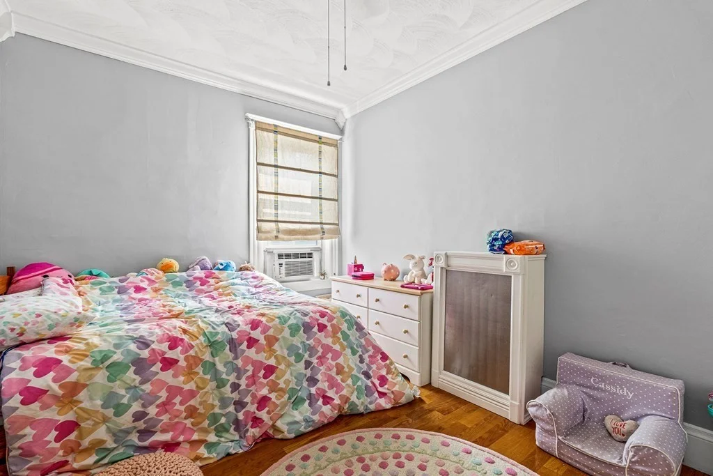 4 bed, 1 bath apartment for rent at 22 Auburn St Unit 3, Malden — photo 8 of 22