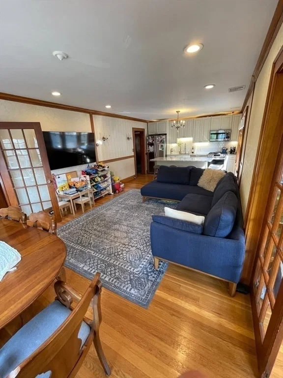 4 bed, 2 bath apartment for rent at 22 Bayard Unit St, Allston — photo 5 of 11