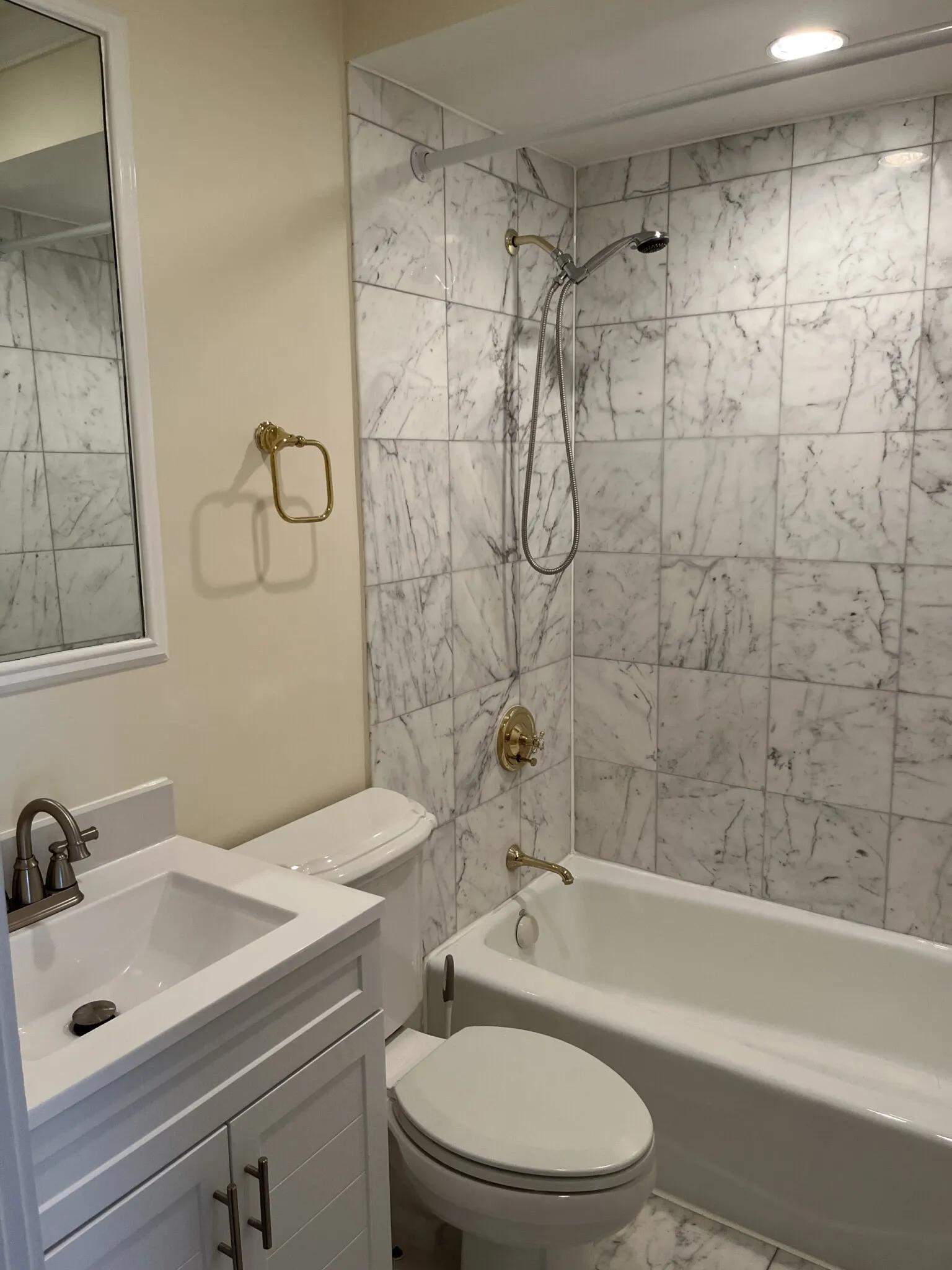 3 bed, 3 bath apartment for rent at 22 Beacon St Unit 2, Boston Downtown — photo 11 of 17