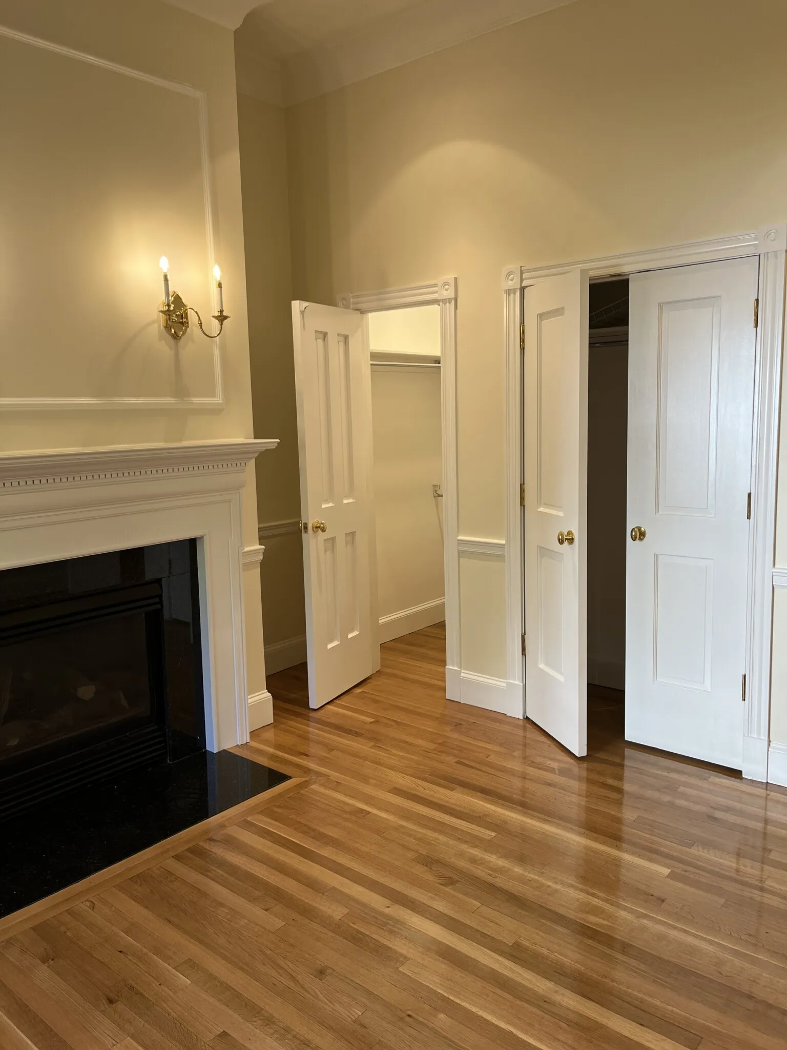 3 bed, 3 bath apartment for rent at 22 Beacon St Unit 2, Boston Downtown — photo 6 of 17