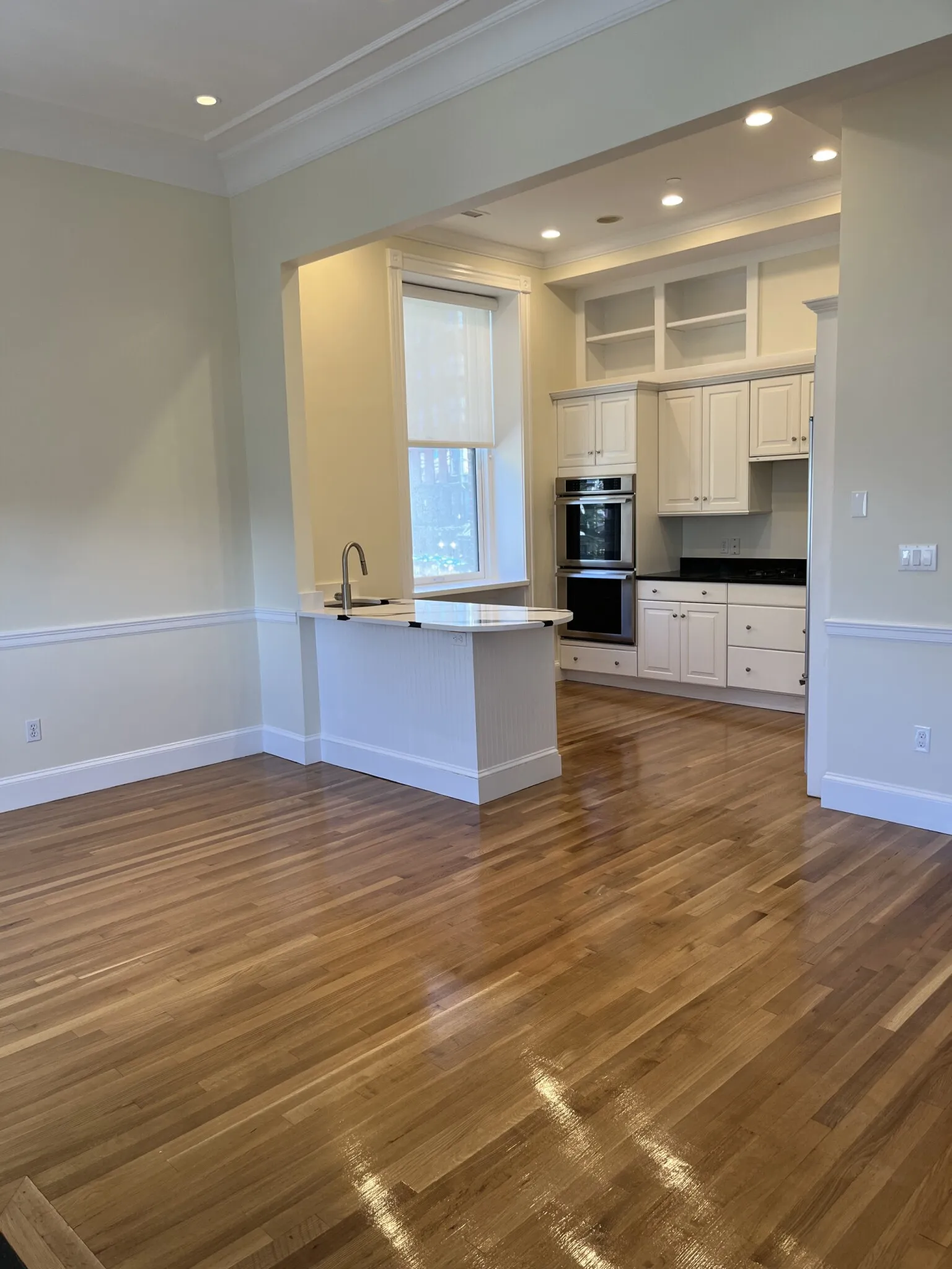 3 bed, 3 bath apartment for rent at 22 Beacon St Unit 2, Boston Downtown — photo 1 of 17