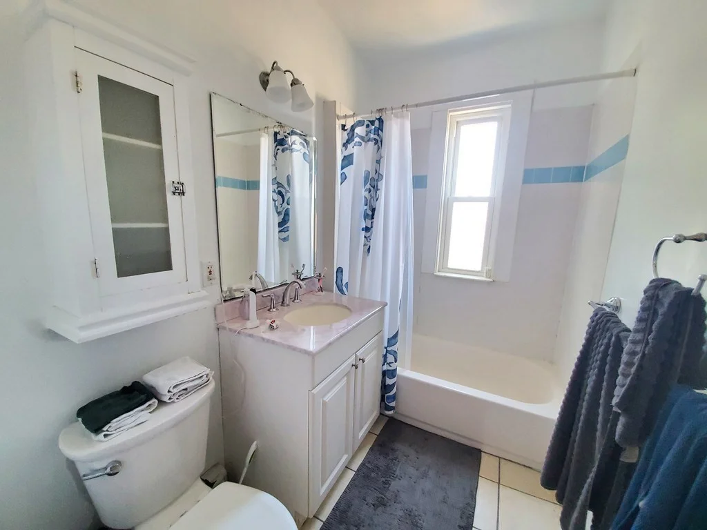 3 bed, 2 bath apartment for rent at 22 Belmont St Unit 3, Watertown — photo 9 of 16