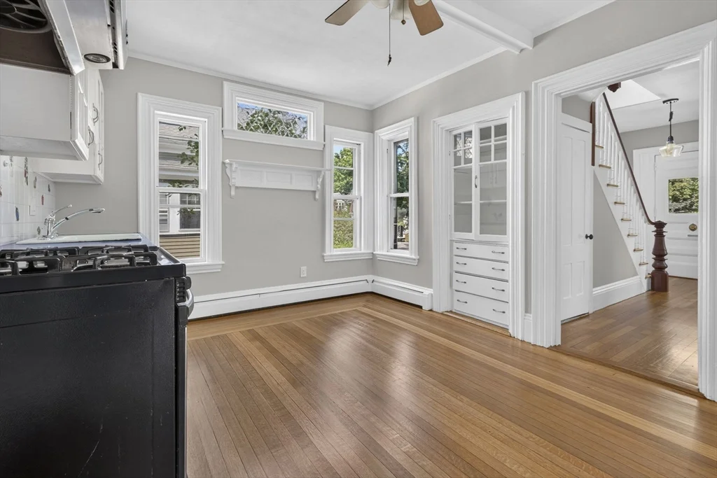 5 bed, 2 bath apartment for rent at 22 Berkeley St Unit A, Reading — photo 14 of 42
