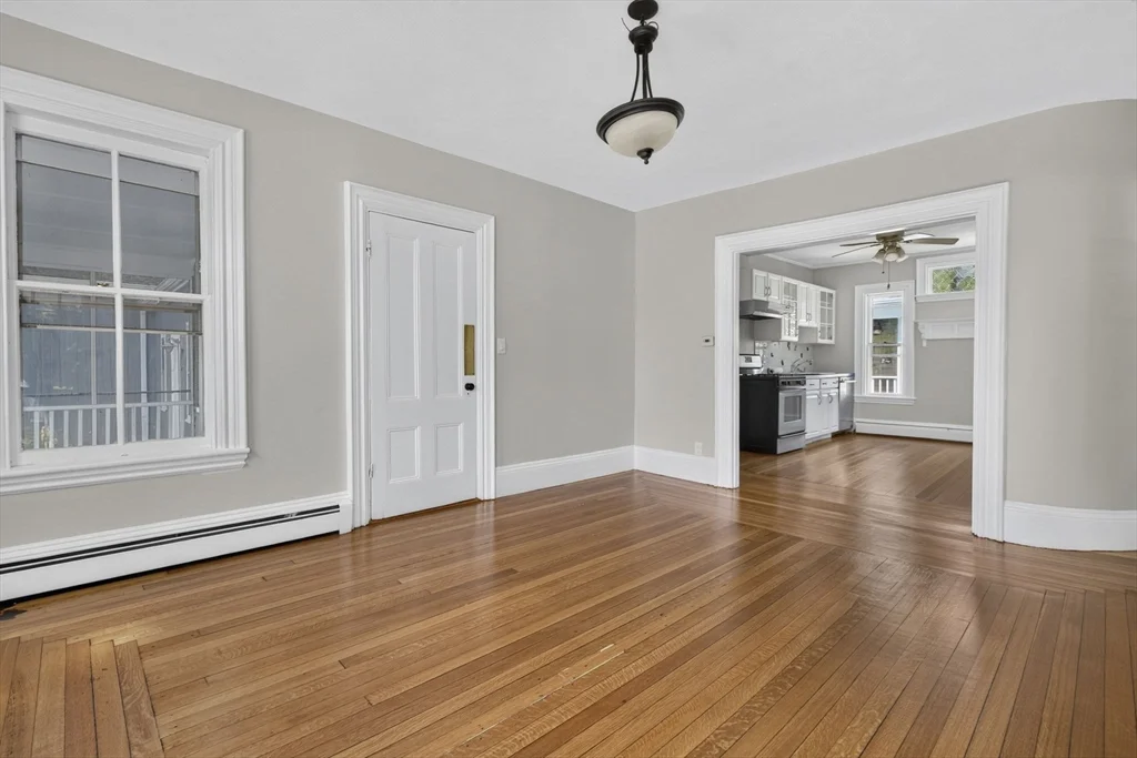 5 bed, 2 bath apartment for rent at 22 Berkeley St Unit A, Reading — photo 17 of 42