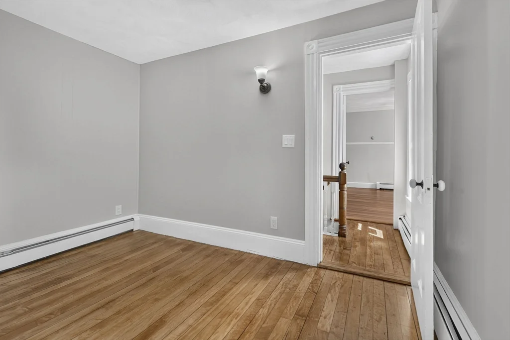 5 bed, 2 bath apartment for rent at 22 Berkeley St Unit A, Reading — photo 22 of 42
