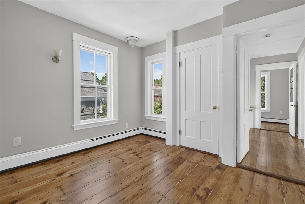 5 bed, 2 bath apartment for rent at 22 Berkeley St Unit A, Reading — photo 34 of 42
