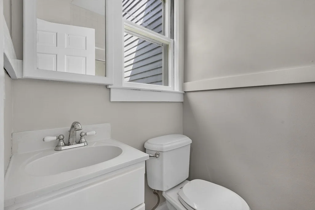 1 bed, 1 bath apartment for rent at 22 Berkeley St Unit B, Reading — photo 9 of 27