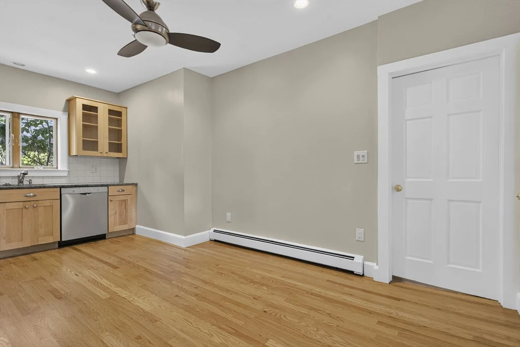1 bed, 1 bath apartment for rent at 22 Berkeley St Unit B, Reading — photo 2 of 27