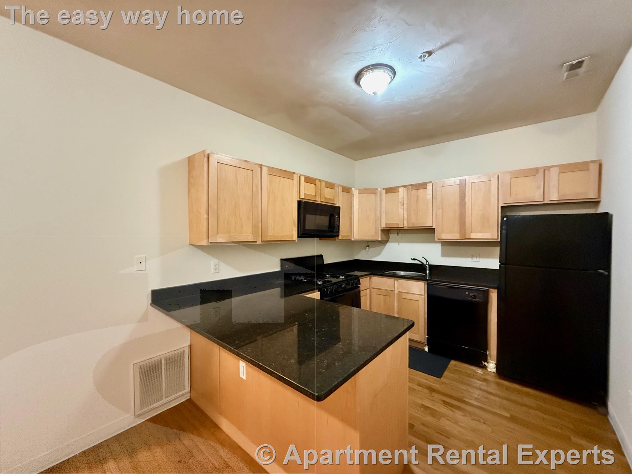 2 bed, 1 bath apartment for rent at 22 Bow St Unit 1, Union Square — photo 3 of 10