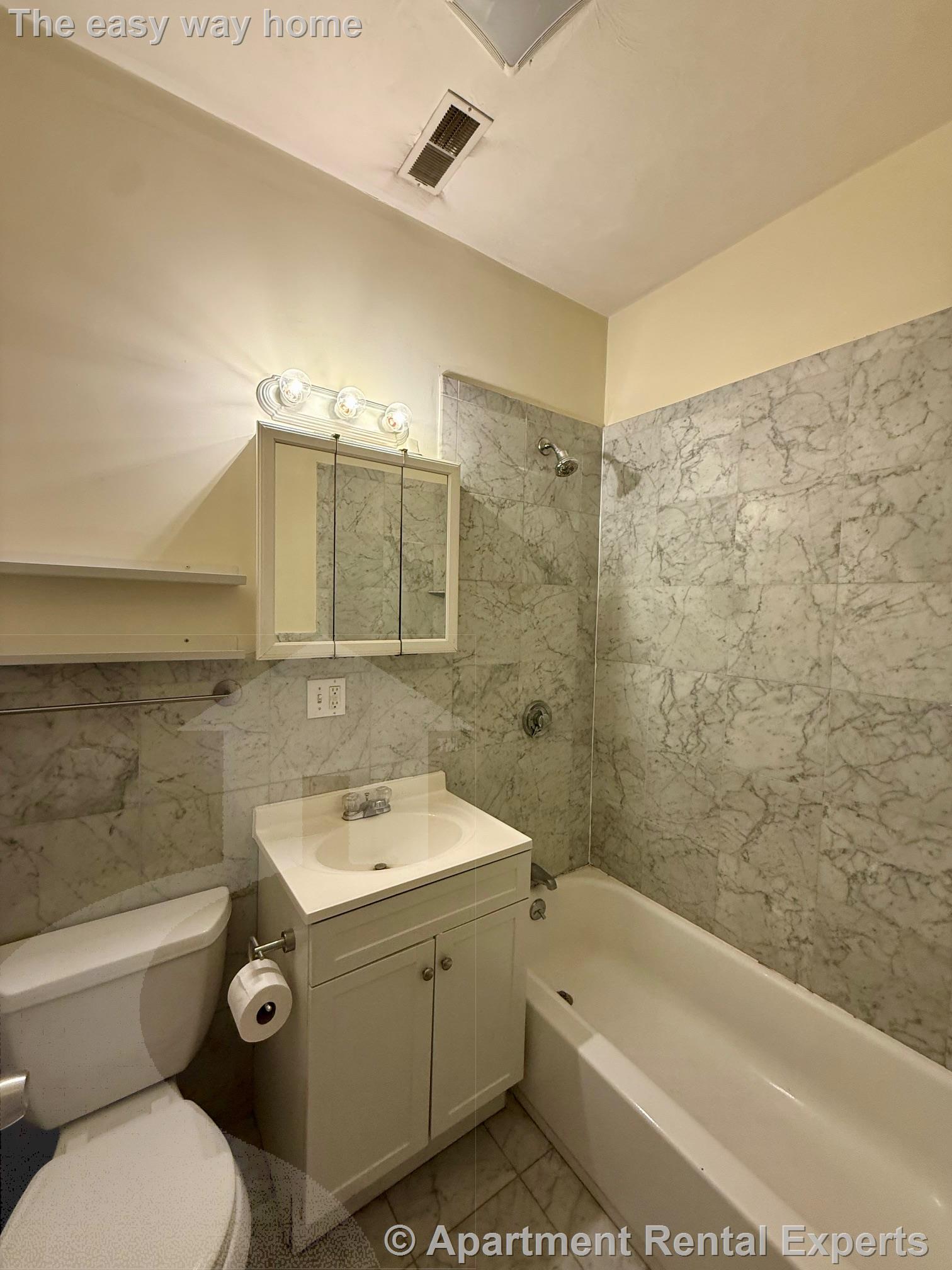 2 bed, 1 bath apartment for rent at 22 Bow St Unit 1, Union Square — photo 5 of 10