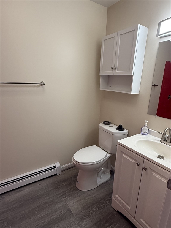 4 bed, 2 bath apartment for rent at 22 Boyden St Unit 2, Worcester — photo 8 of 12