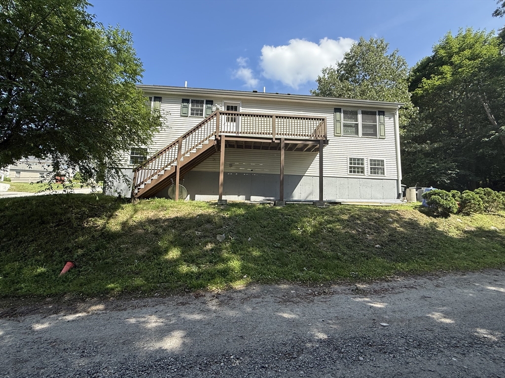4 bed, 2 bath apartment for rent at 22 Boyden St Unit 2, Worcester — photo 11 of 12