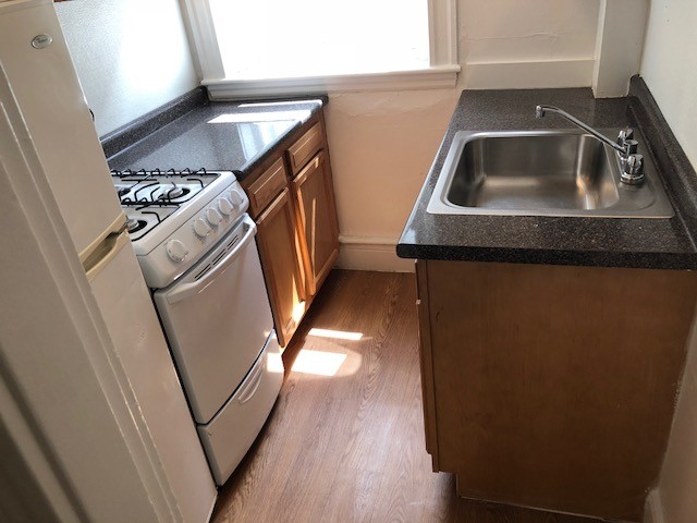 Studio bed, 1 bath apartment for rent at 22 Boylston St Unit 22, Jamaica Plain — photo 10 of 15