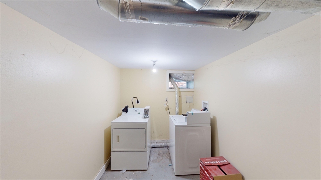 4 bed, 1 bath apartment for rent at 22 Boynton St Unit 1, Jamaica Plain — photo 14 of 16