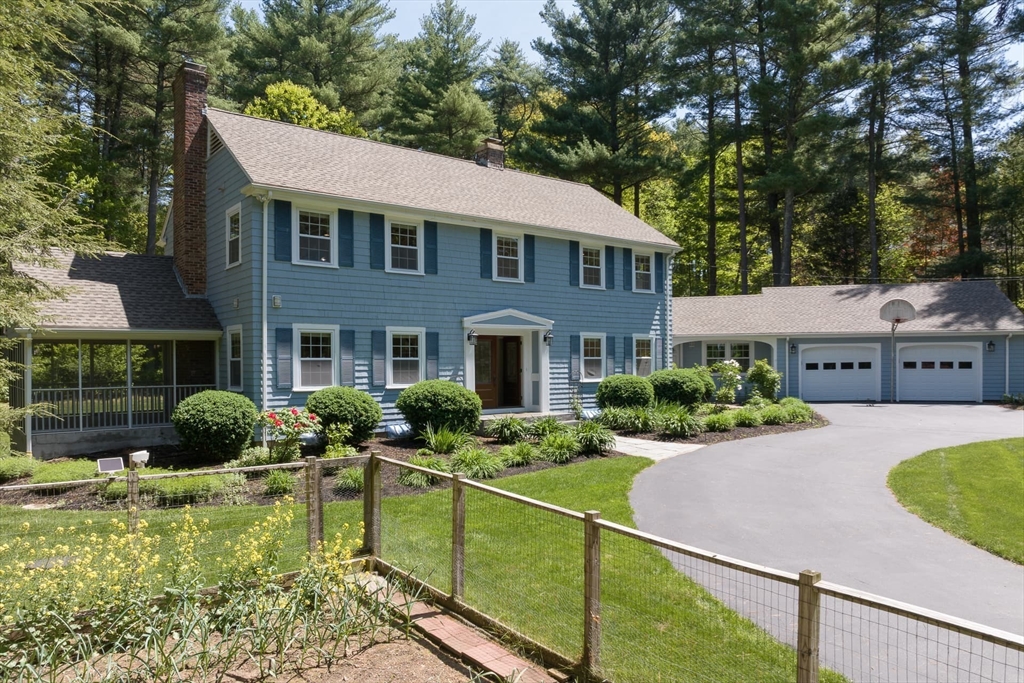 4 bed, 2 bath apartment for rent at 22 Bradford Rd, Weston — photo 35 of 42