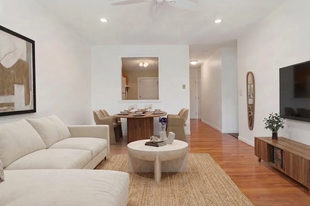 2 bed, 1 bath apartment for rent at 22 Branchfield St Unit D1, Dorchester — photo 3 of 15