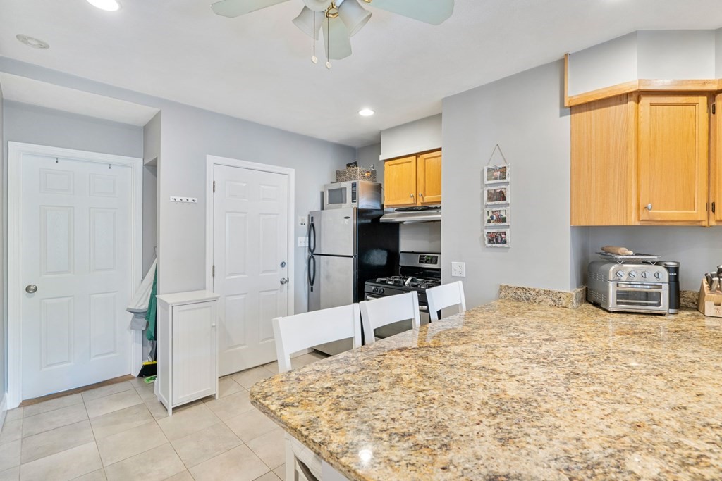 1 bed, 1 bath apartment for rent at 22 South Bremen St Unit 2, East Boston — photo 3 of 9