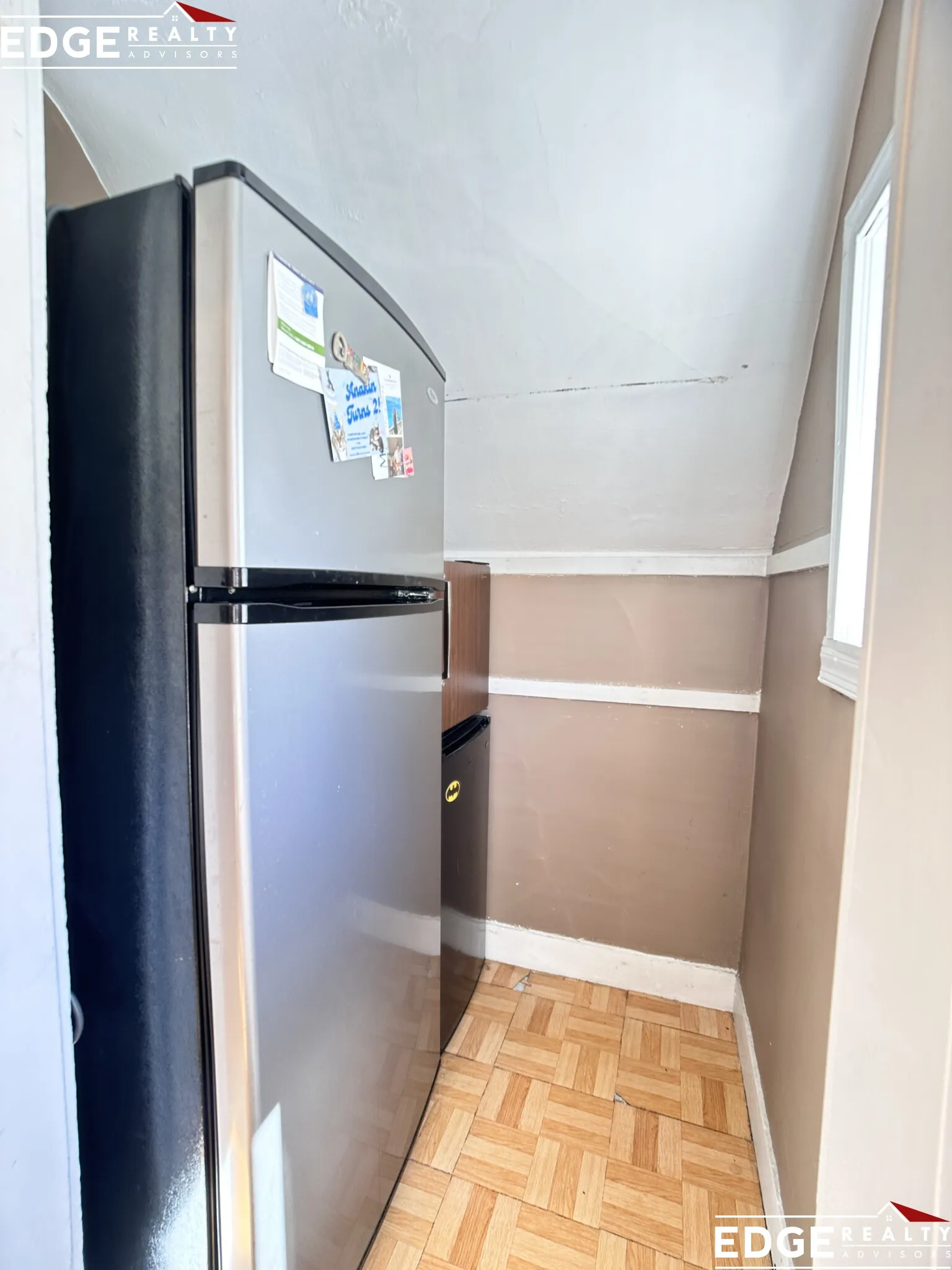 3 bed, 1 bath apartment for rent at 22 Brooks St Unit 1, Brighton — photo 4 of 11