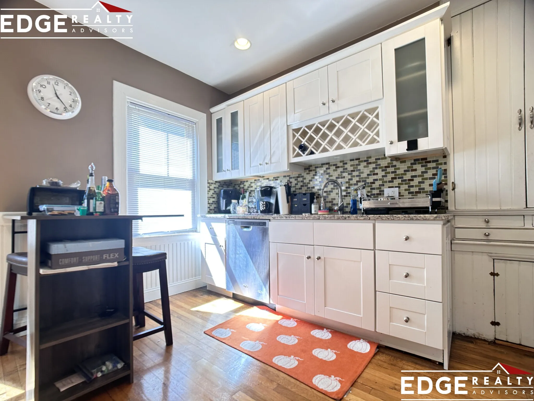 3 bed, 1 bath apartment for rent at 22 Brooks St Unit 1, Brighton — photo 3 of 11