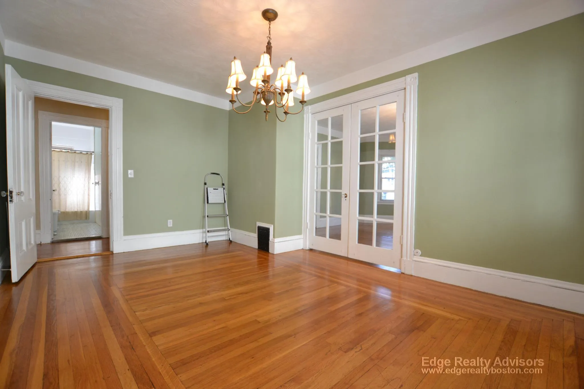 3 bed, 1 bath apartment for rent at 22 Brooks St Unit 2, Brighton — photo 9 of 13