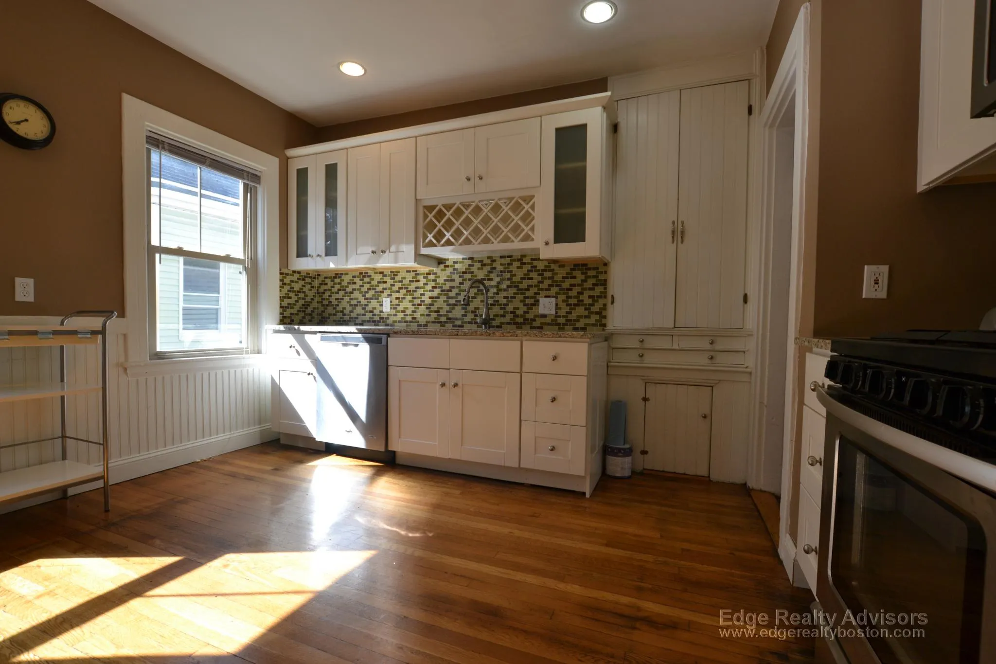 3 bed, 1 bath apartment for rent at 22 Brooks St Unit 2, Brighton — photo 11 of 13