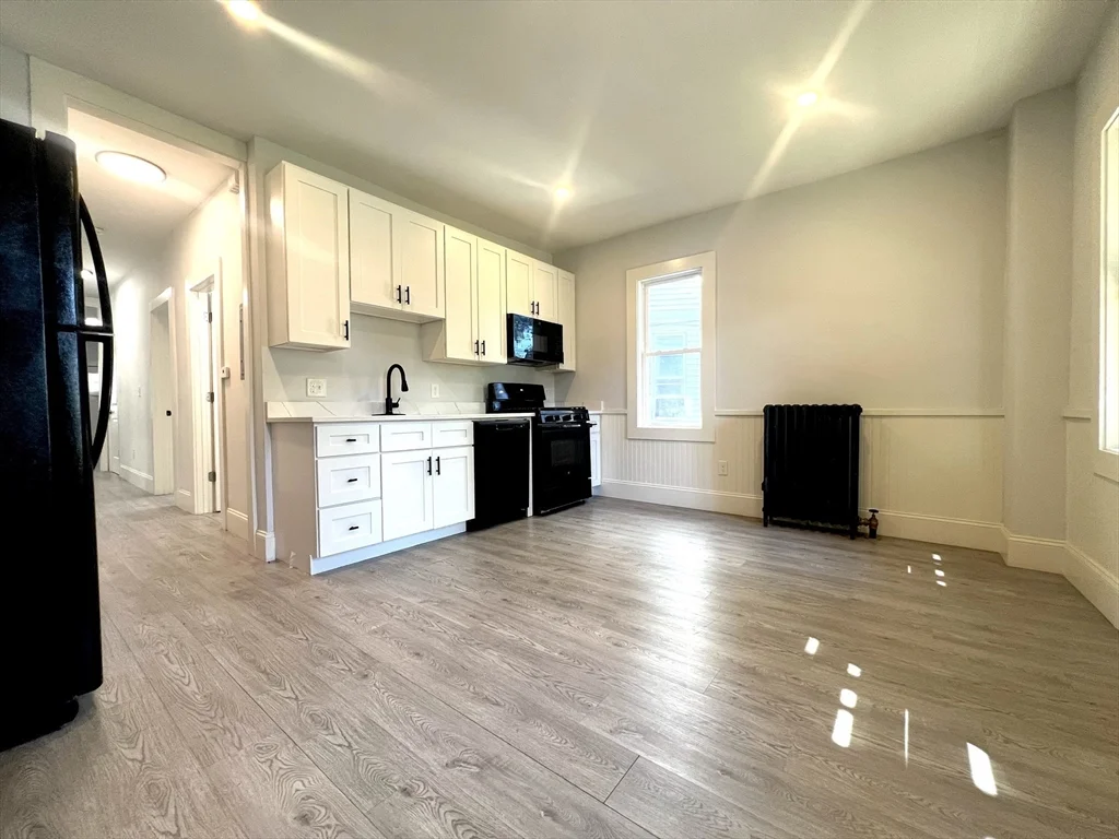 3 bed, 1 bath apartment for rent at 22 Browning Ave Unit 1, Dorchester