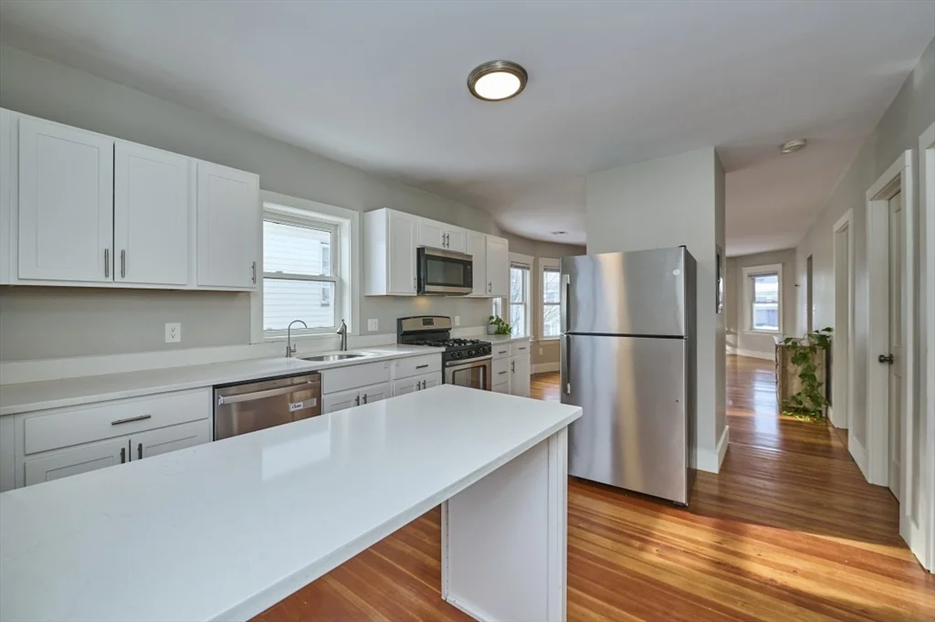 3 bed, 1 bath apartment for rent at 22 Burget Ave Unit 2, Tufts University — photo 11 of 18