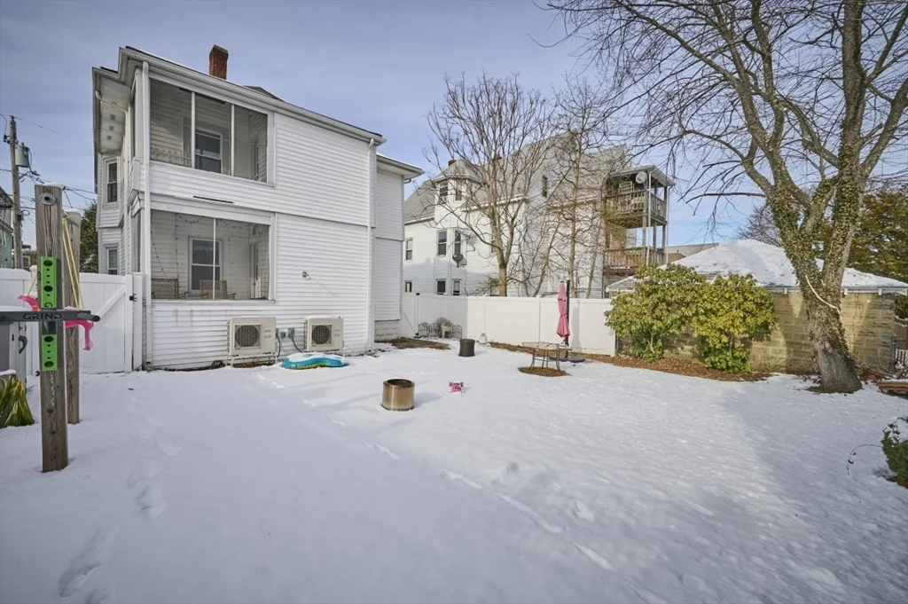 3 bed, 1 bath apartment for rent at 22 Burget Ave Unit 2, Tufts University — photo 3 of 18