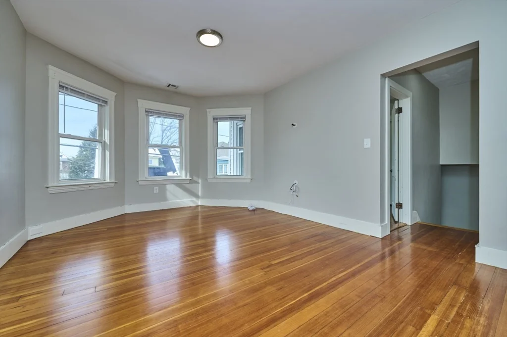 3 bed, 1 bath apartment for rent at 22 Burget Ave Unit 2, Tufts University — photo 5 of 18