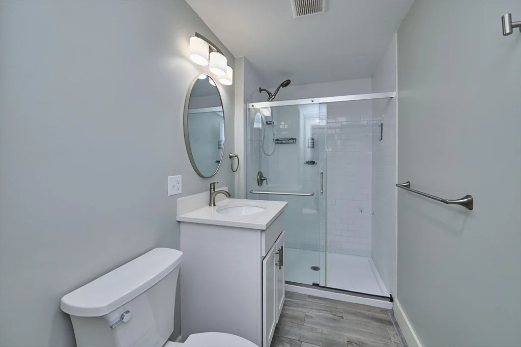 3 bed, 1 bath apartment for rent at 22 Burget Ave Unit 2, Tufts University — photo 18 of 18