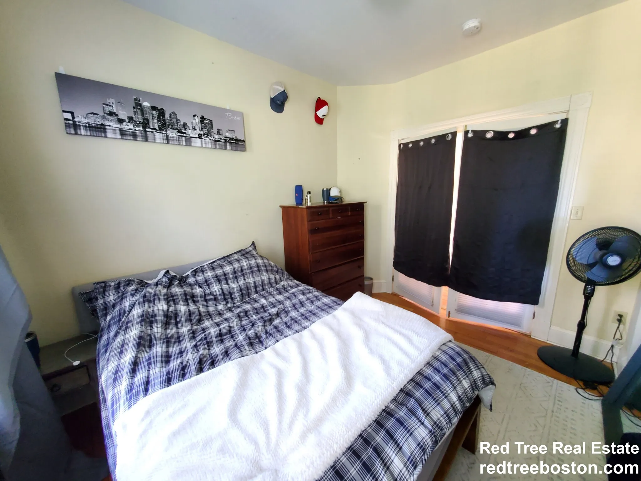 4 bed, 2 bath apartment for rent at 22 Burton St Unit 1, Brighton — photo 13 of 46