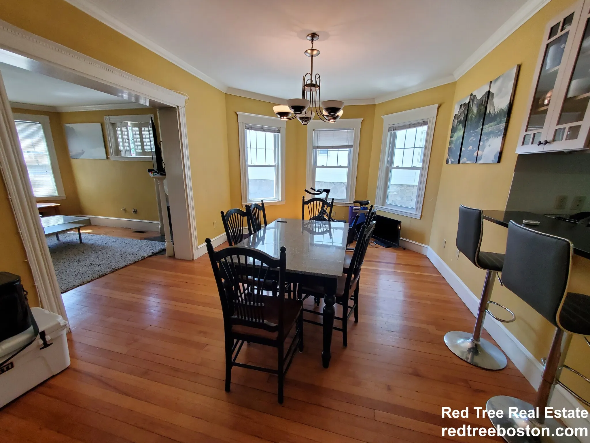 4 bed, 2 bath apartment for rent at 22 Burton St Unit 1, Brighton — photo 4 of 46
