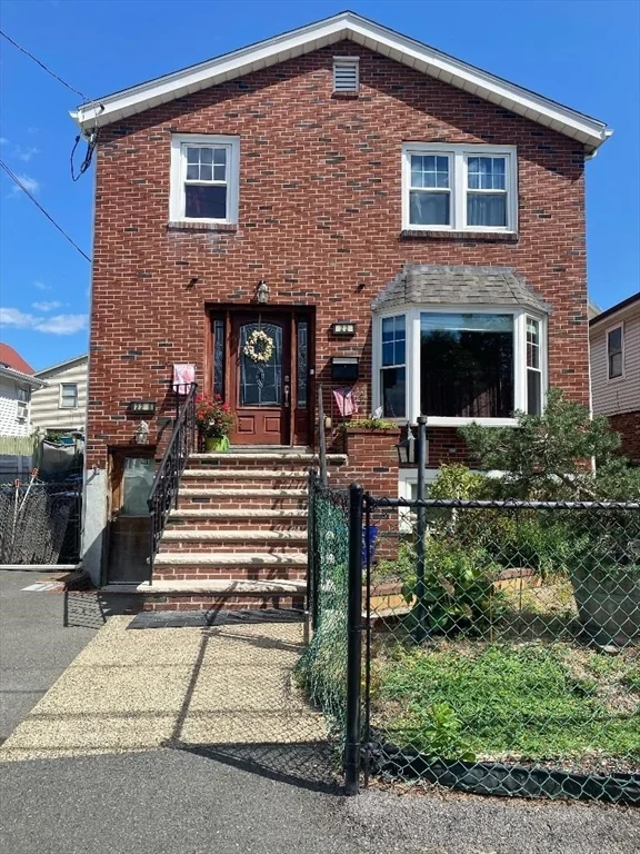 1 bed, 1 bath apartment for rent at 22 Carlson Ave Unit B, Revere — photo 1 of 10