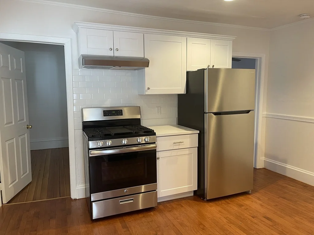 2 bed, 1 bath apartment for rent at 22 Carlton St Unit 1, Glenwood — photo 6 of 14