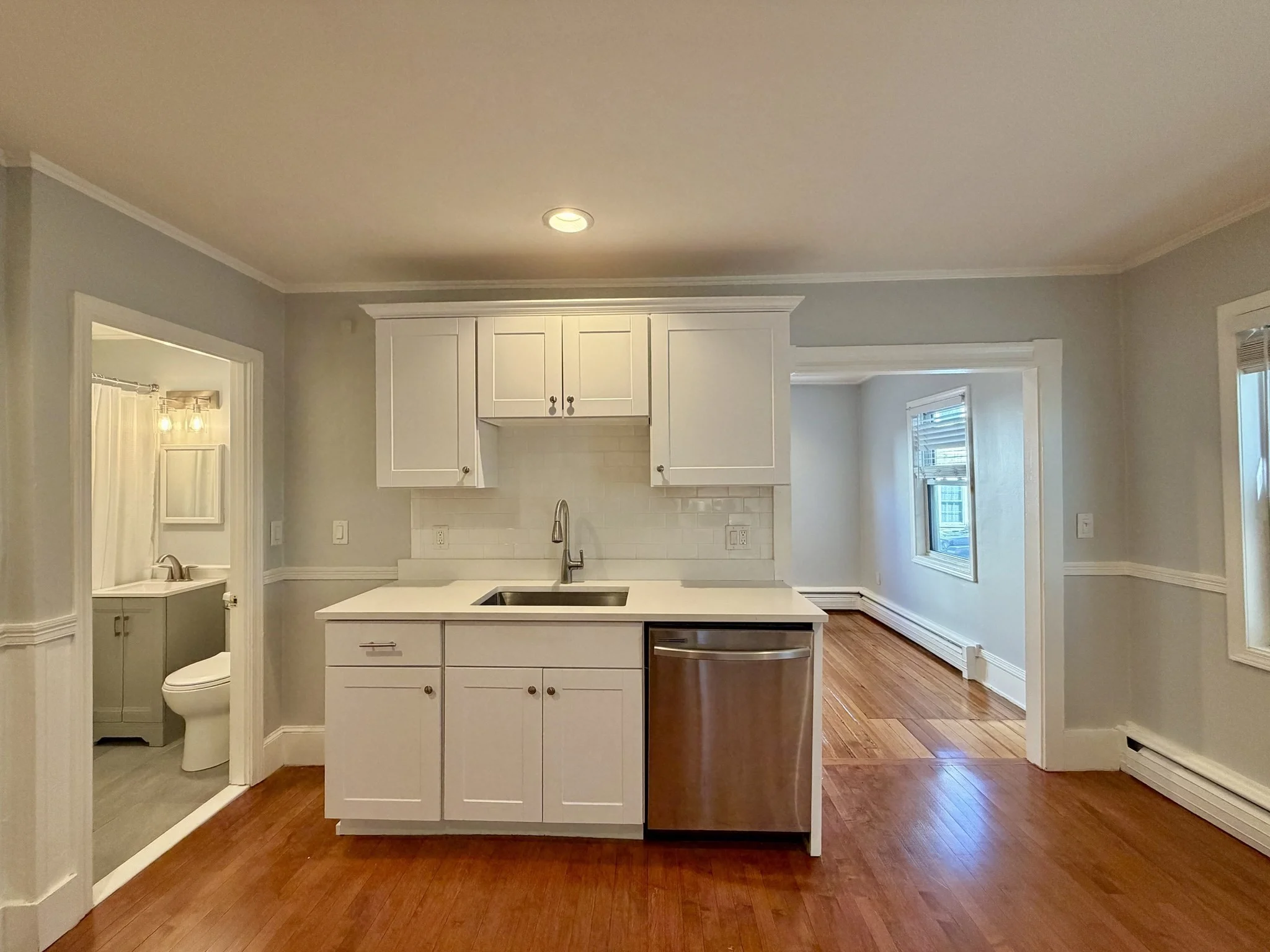 2 bed, 1 bath apartment for rent at 22 Carlton St Unit 1, Salem — photo 6 of 13